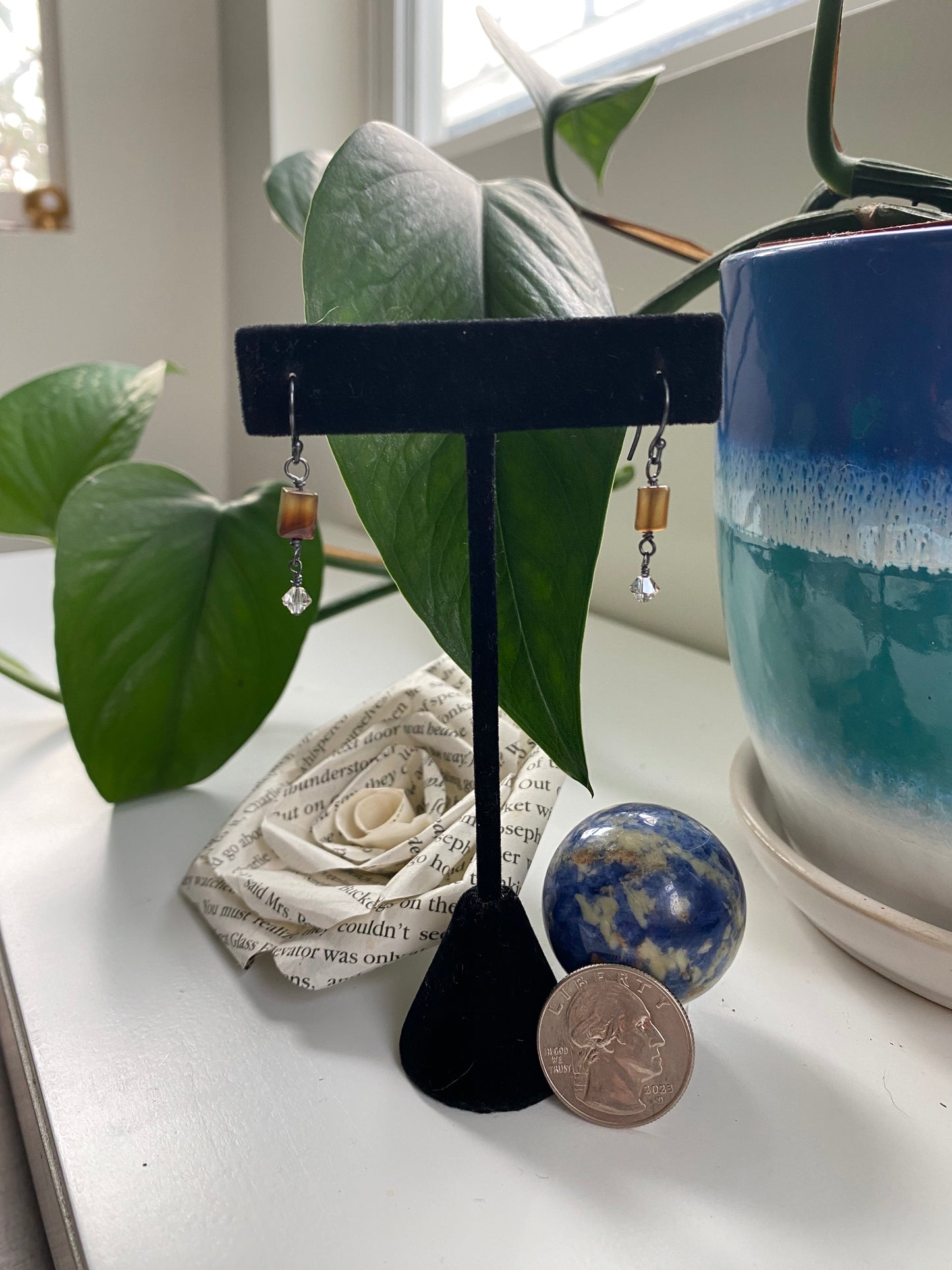 Dyed Chalcedony with Swarovki crystals EV23-EG0001