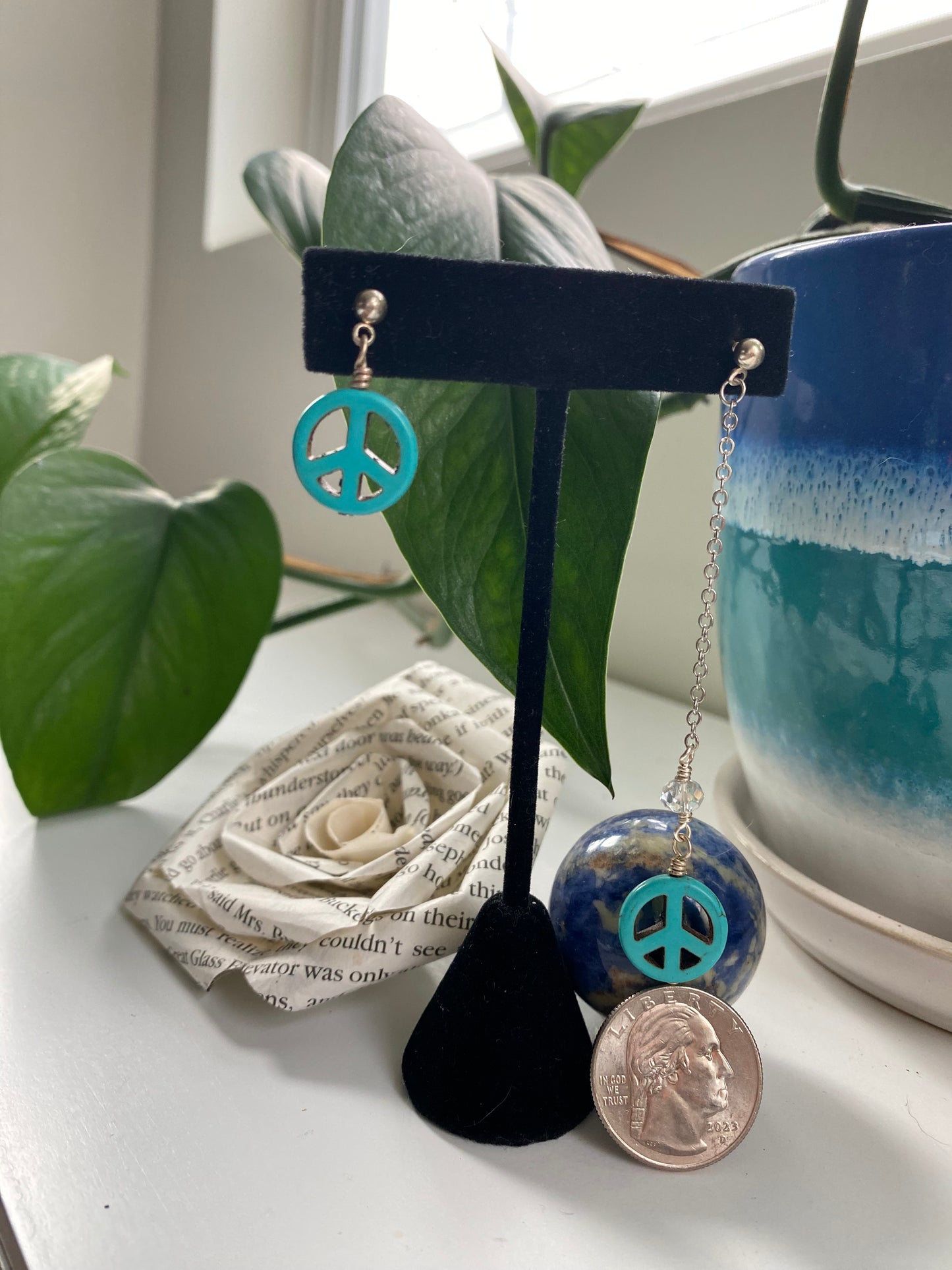 Peace sign beads with Swarovski crystal EV23-EC0020