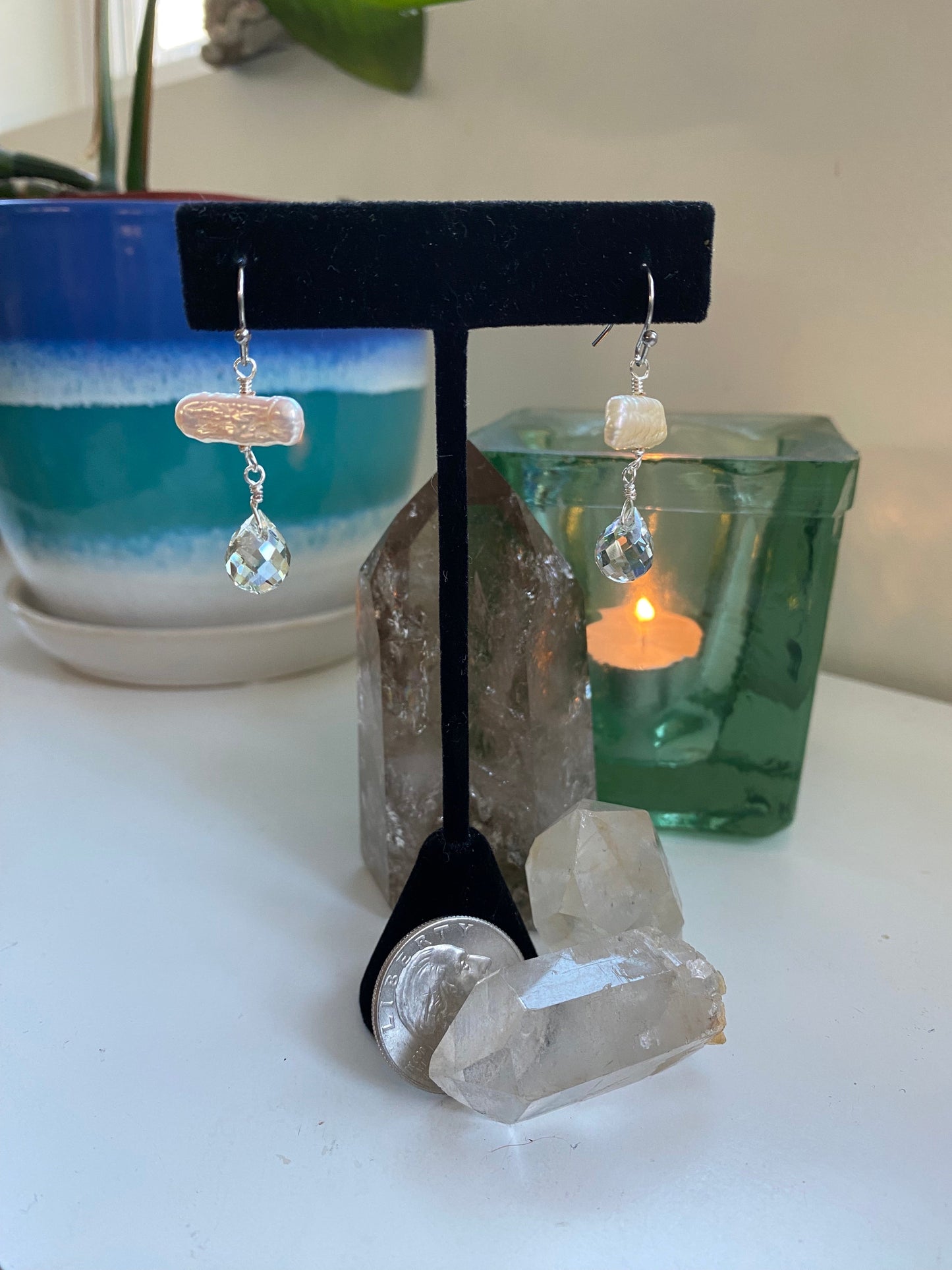 Light green shimmer drop beads with rectangular fresh water pearls AN23-EGL00